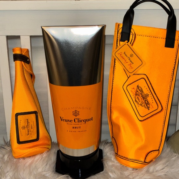 Veuve Clicquot tube of paint champagne case Made in France with Totes. - Picture 8 of 16